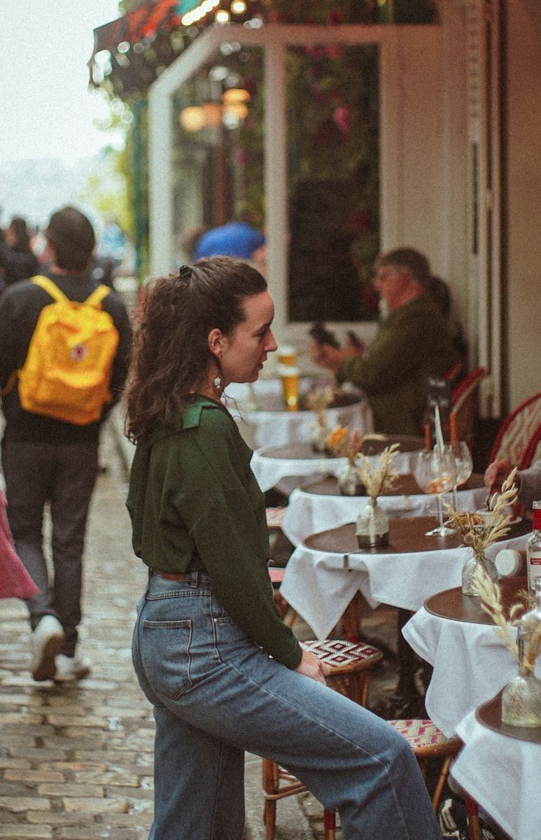 Julie, sommelière et gérante