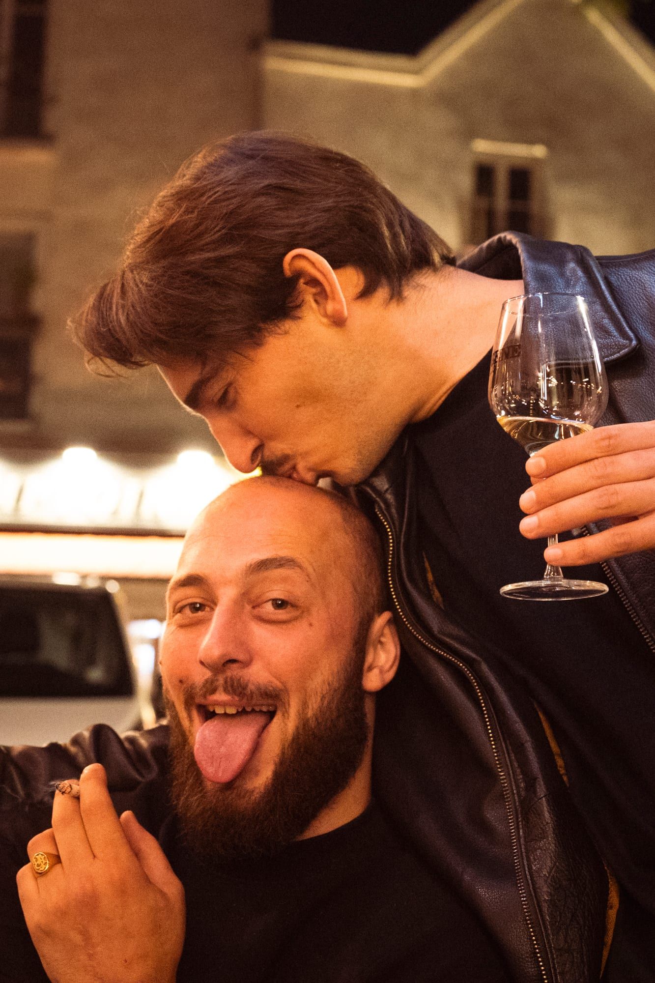 Un verre de blanc et un fou rire
